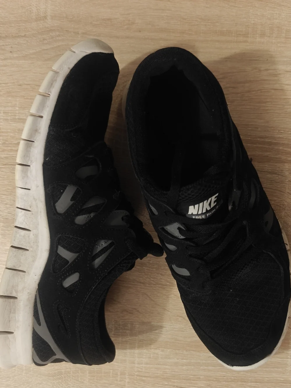 Nike Free Run Black/White Sneakers Men’s Size 12 Running Walking Shoes